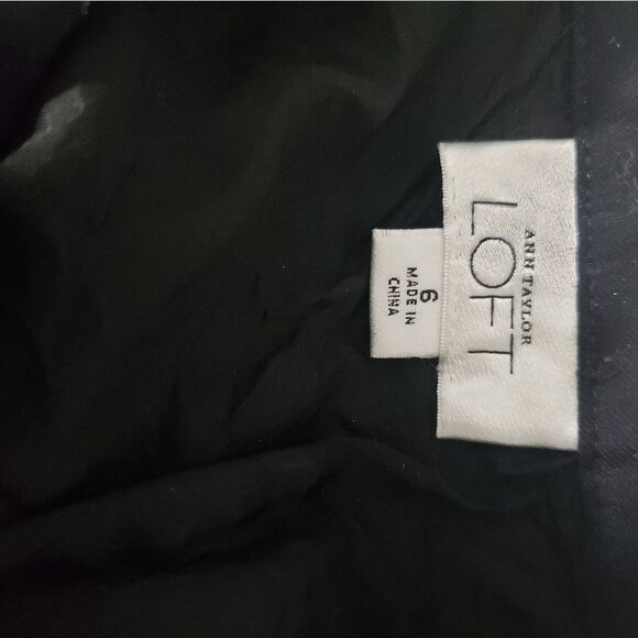 Ann Taylor Loft embroidered skirt size 4/6. - Picture 9 of 9